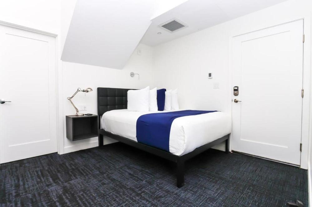 Stylish Studio in Historic Boston - Unit #405